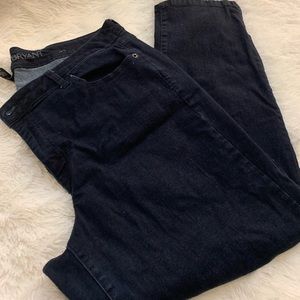 Lane Bryant dark denim Capri!